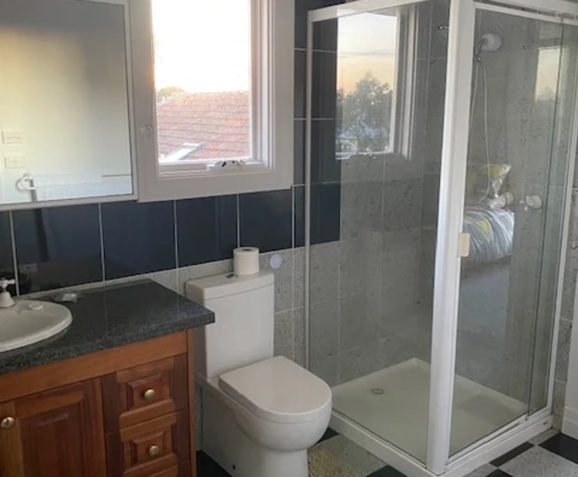$250, Share-house, 4 bathrooms, Box Hill VIC 3128