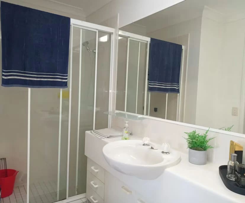 $500, Share-house, 4 bathrooms, New Farm QLD 4005