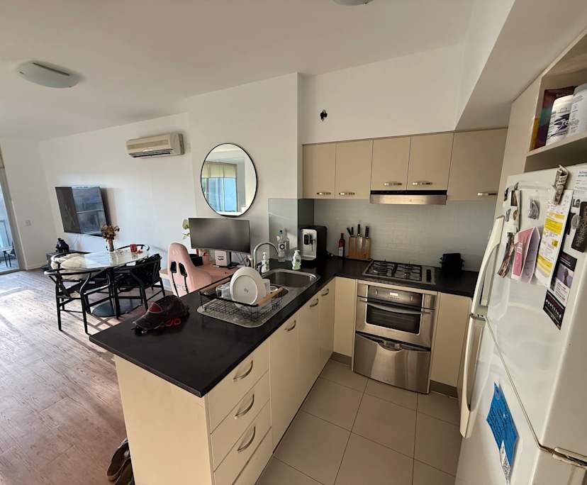 $400, Homestay, 1 bathroom, Bulimba QLD 4171