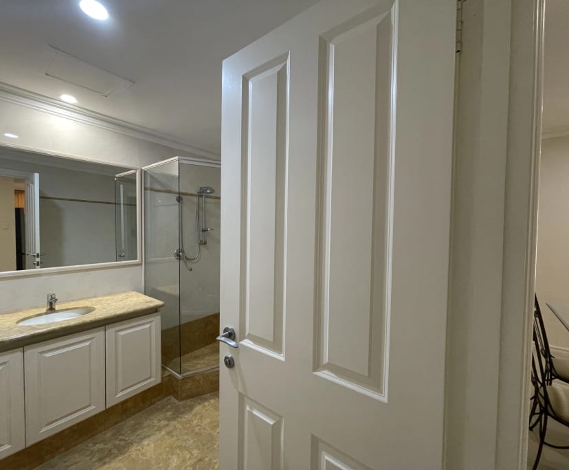 Furnished room with own bathroom