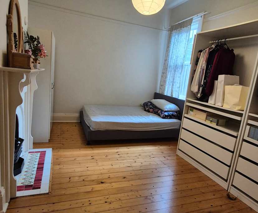 Furnished room in a share house