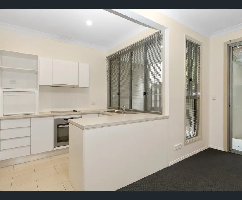 $280, Share-house, 3 bathrooms, Kelvin Grove QLD 4059