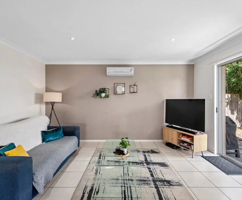 Room for Rent in Oxley, Brisbane 250, Flexible wi...