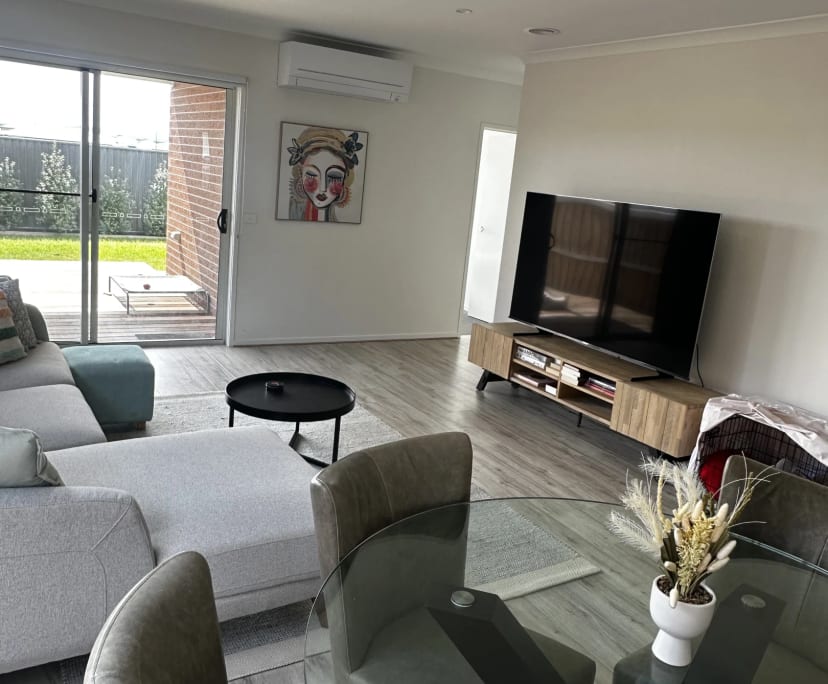 Room in a share house