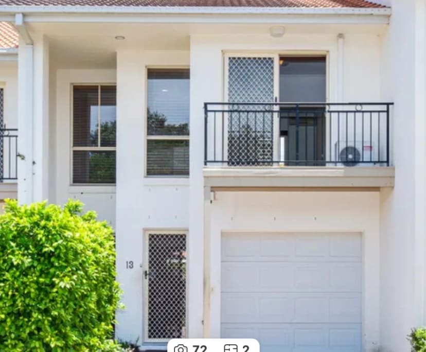 2 Rooms for Rent in Hope Island, Gold Coast 2903...