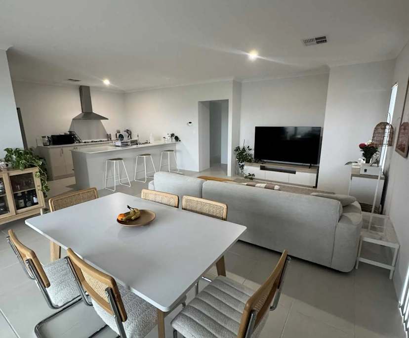 propertyImage