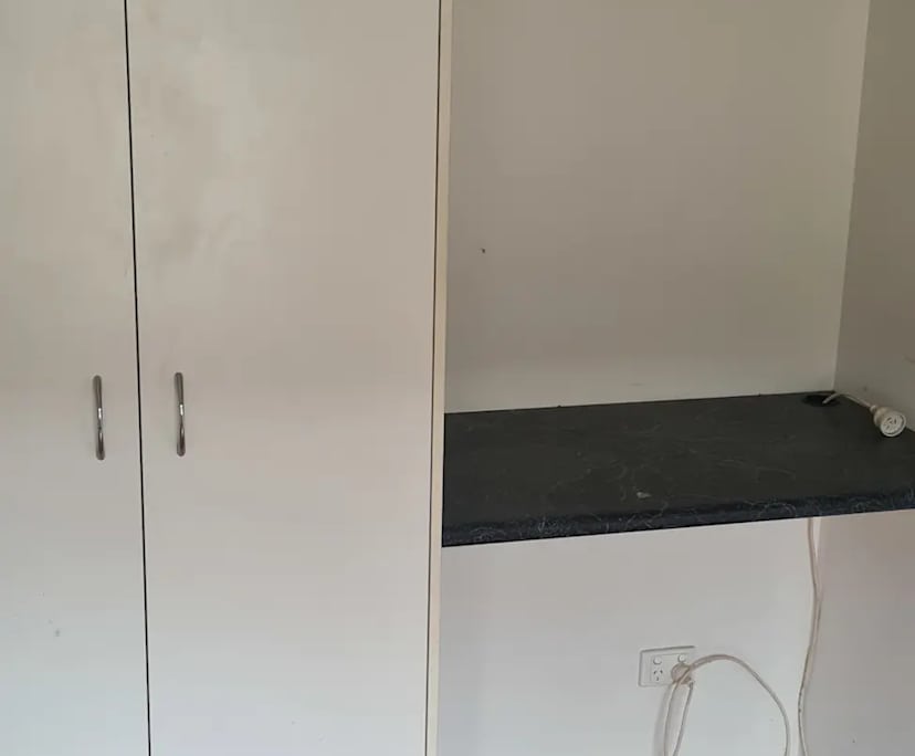 Room in a share house