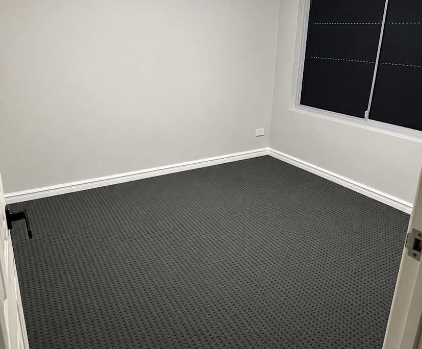 Unfurnished room with own bathroom