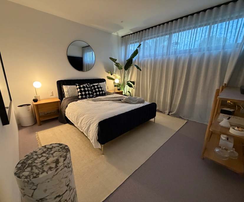 Furnished room with own bathroom