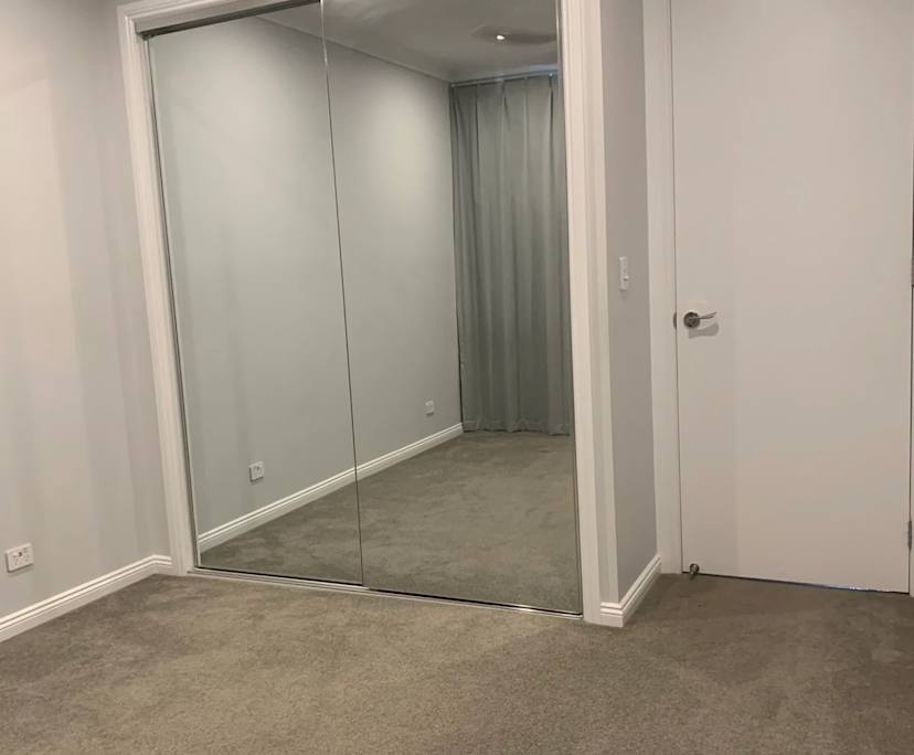 $350, Share-house, 4 bathrooms, Kenmore QLD 4069