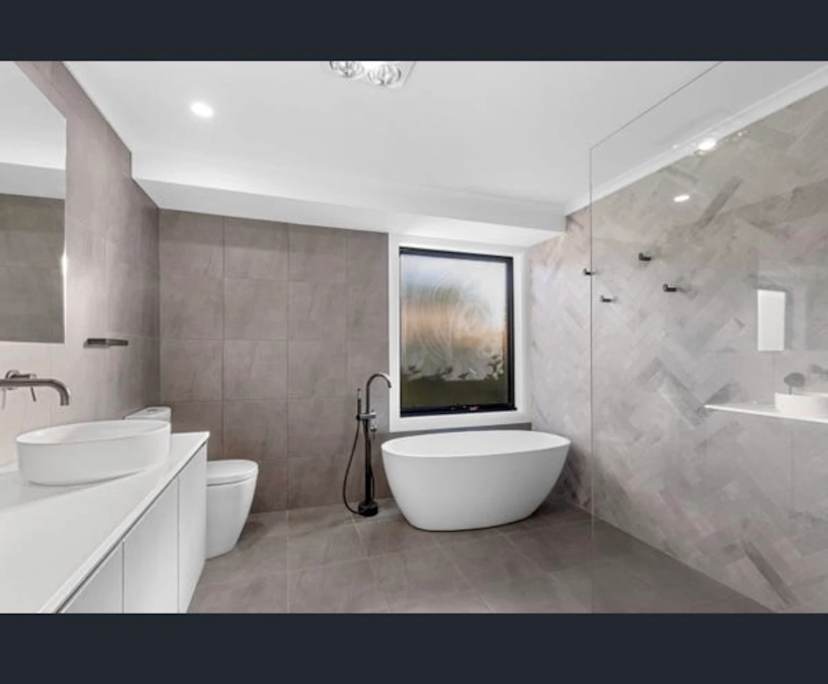 Unfurnished room in a share house