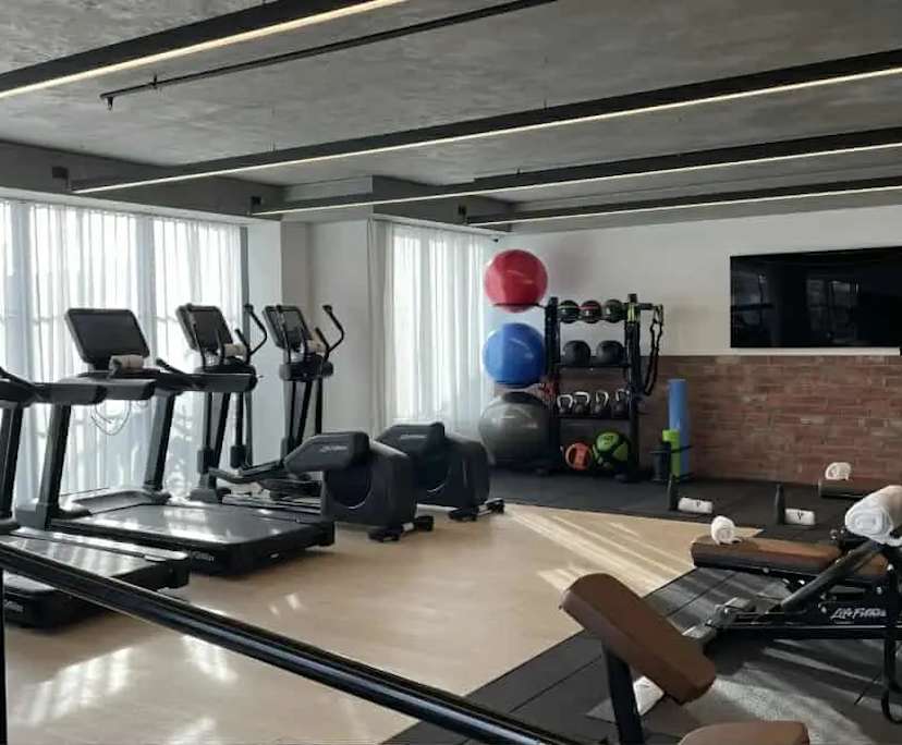 Furnished room with own bathroom