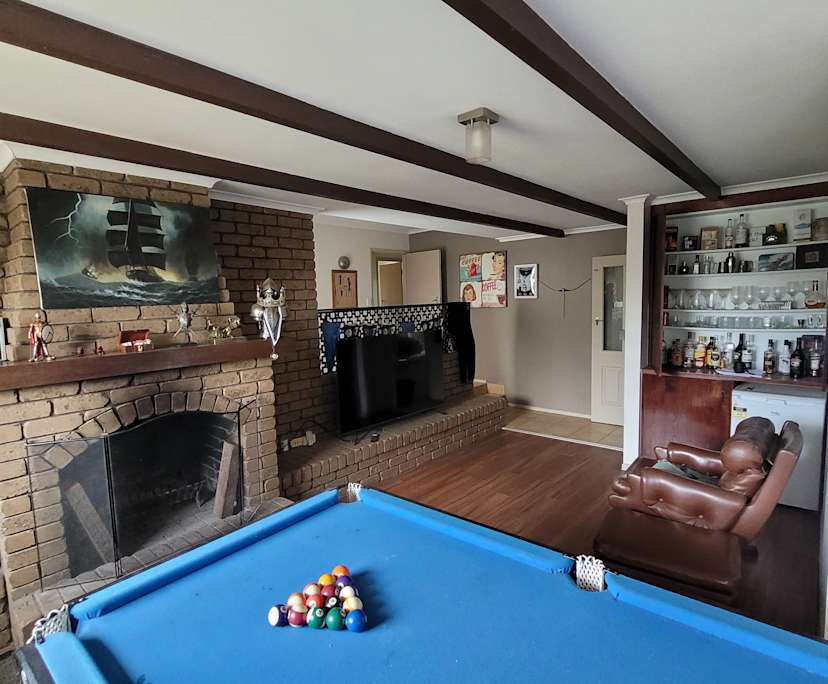 Furnished room with own bathroom