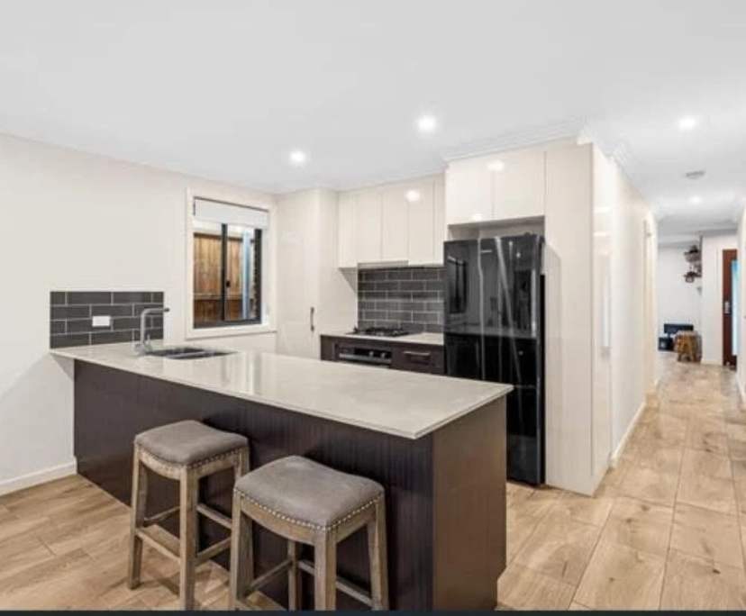Unfurnished room in a share house