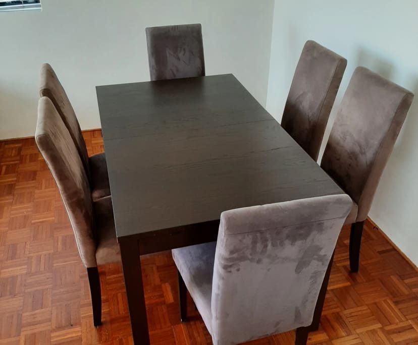 Furnished room in a flatshare