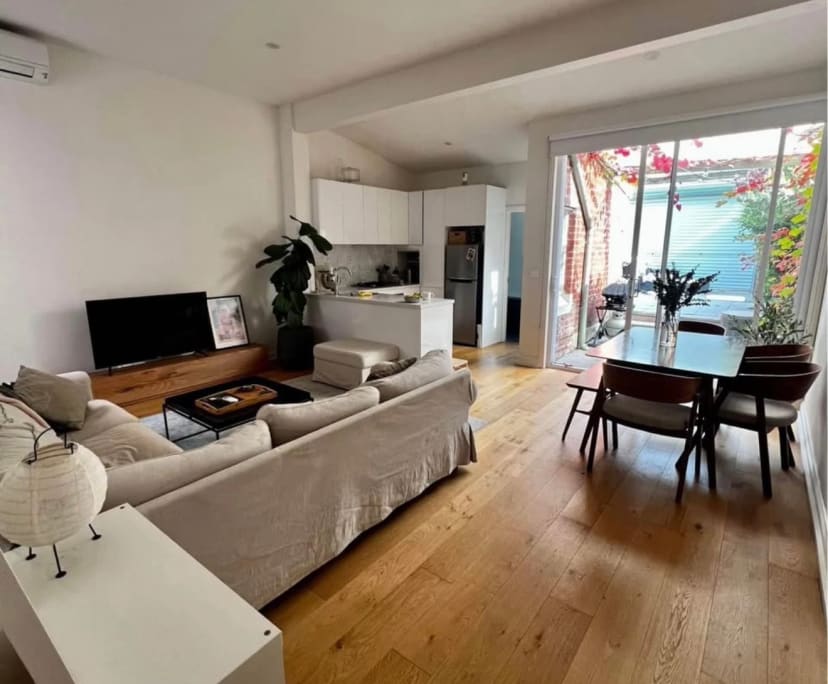 Unfurnished room in a share house