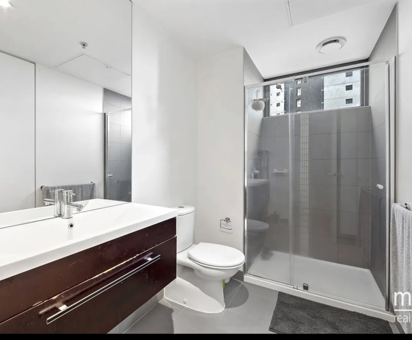 $380, Flatshare, 2 bathrooms, Southbank VIC 3006