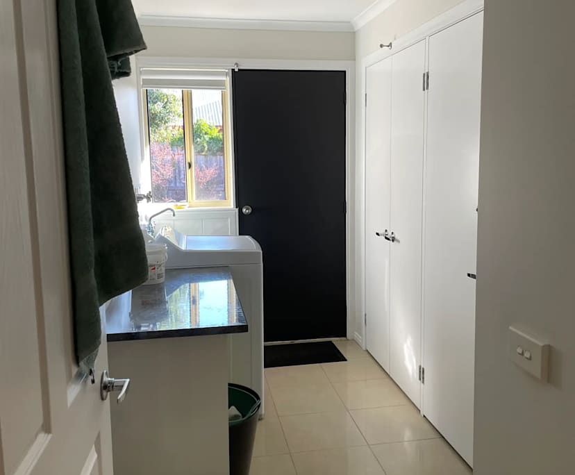 $350, Share-house, 4 bathrooms, Mount Eliza VIC 3930