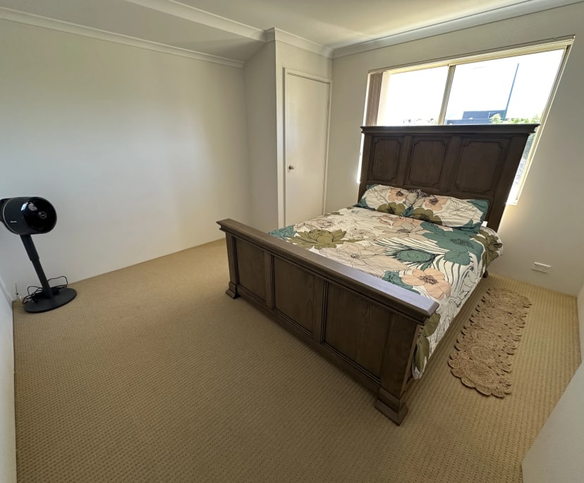 Room in a share house