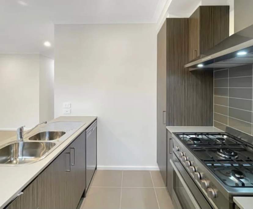 $500, Whole-property, 3 bathrooms, Mernda VIC 3754