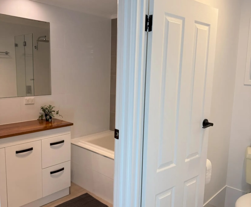 $290, Share-house, 5 bathrooms, Mount Gravatt East QLD 4122