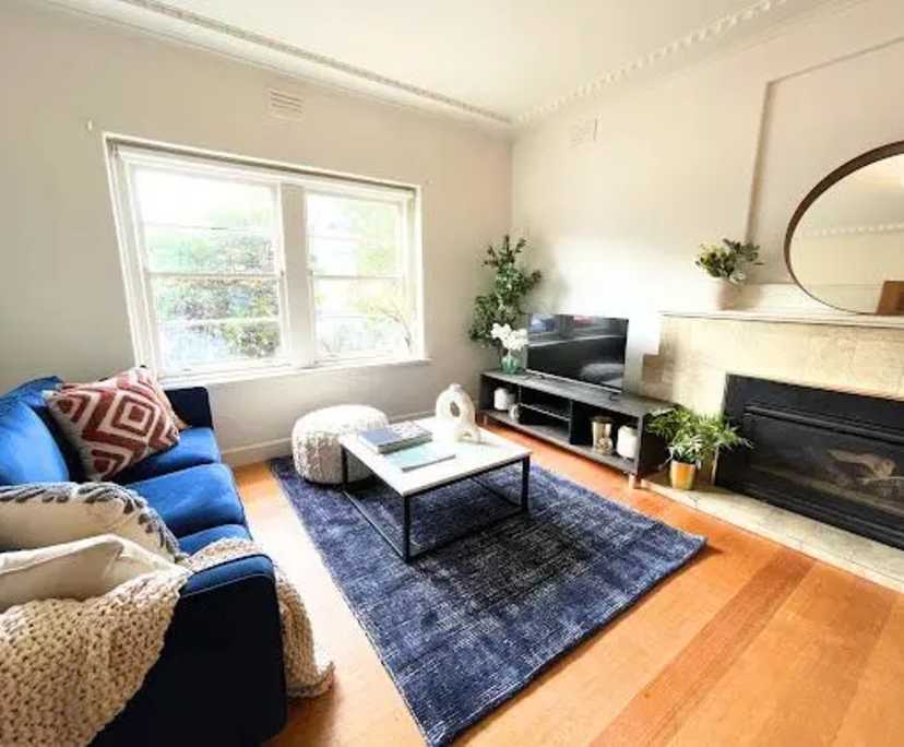 Whole property with 3 rooms for rent