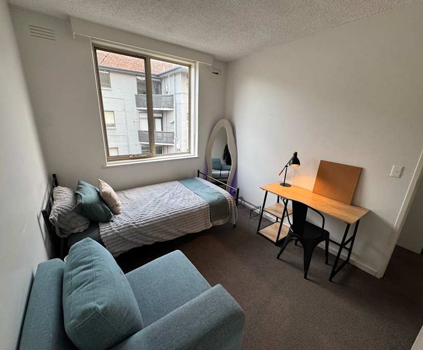 Furnished room in a share house