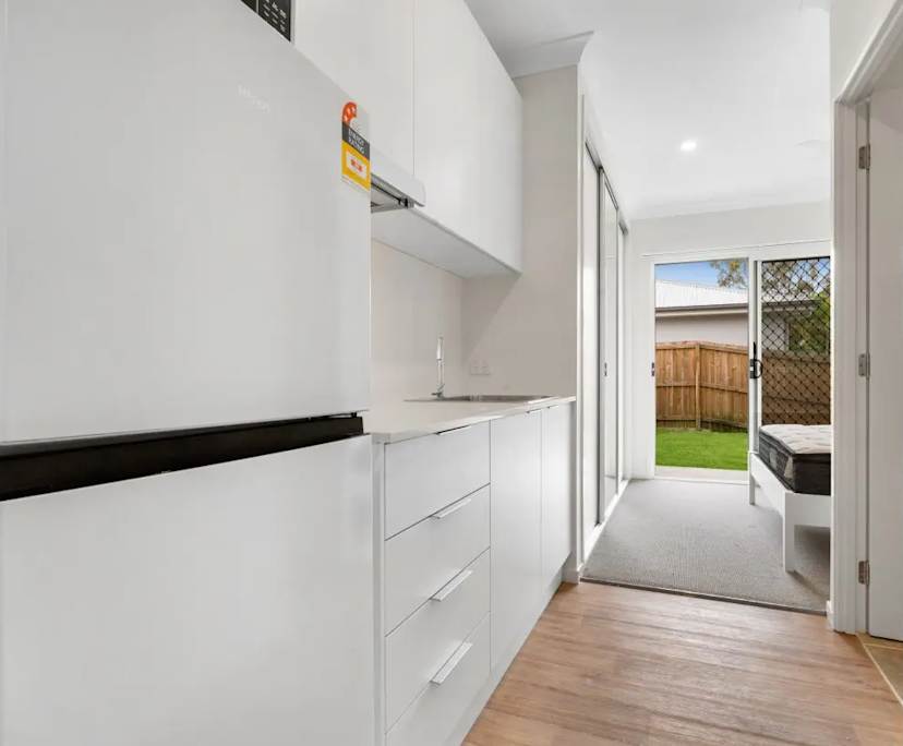 $425, Studio, 1 bathroom, Tingalpa QLD 4173