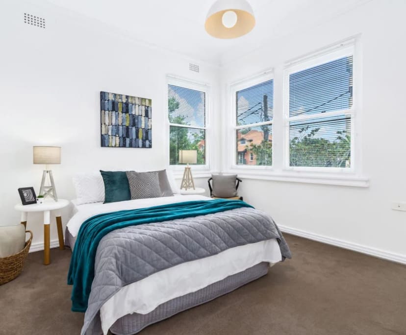 Unfurnished room in a flatshare