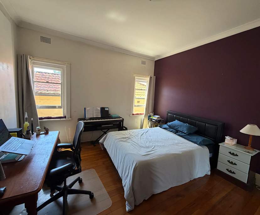 Furnished room in a share house