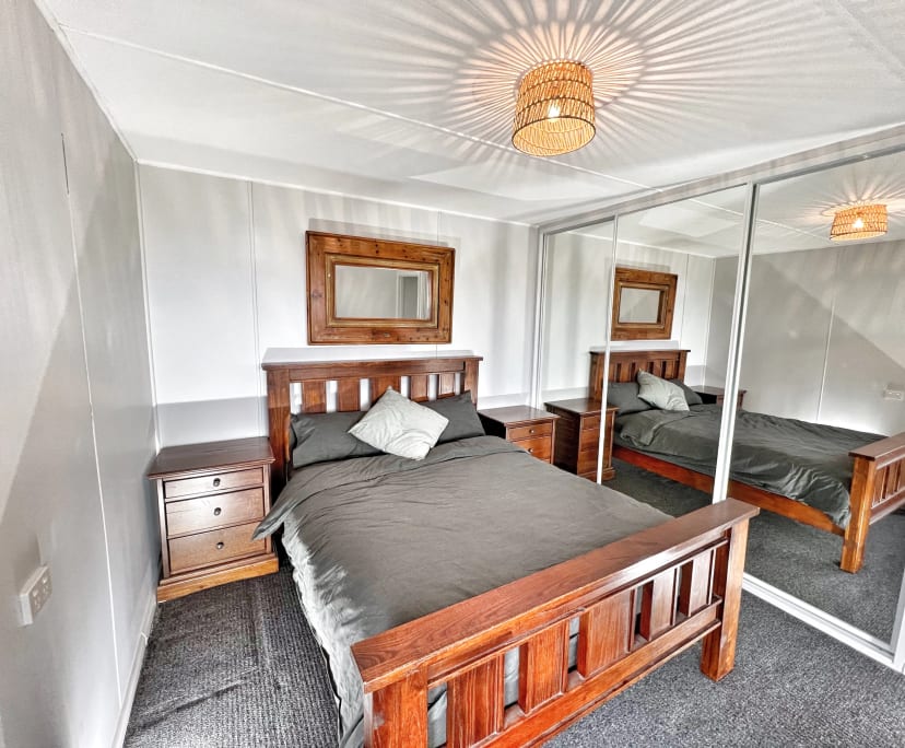 Whole property with 2 rooms for rent