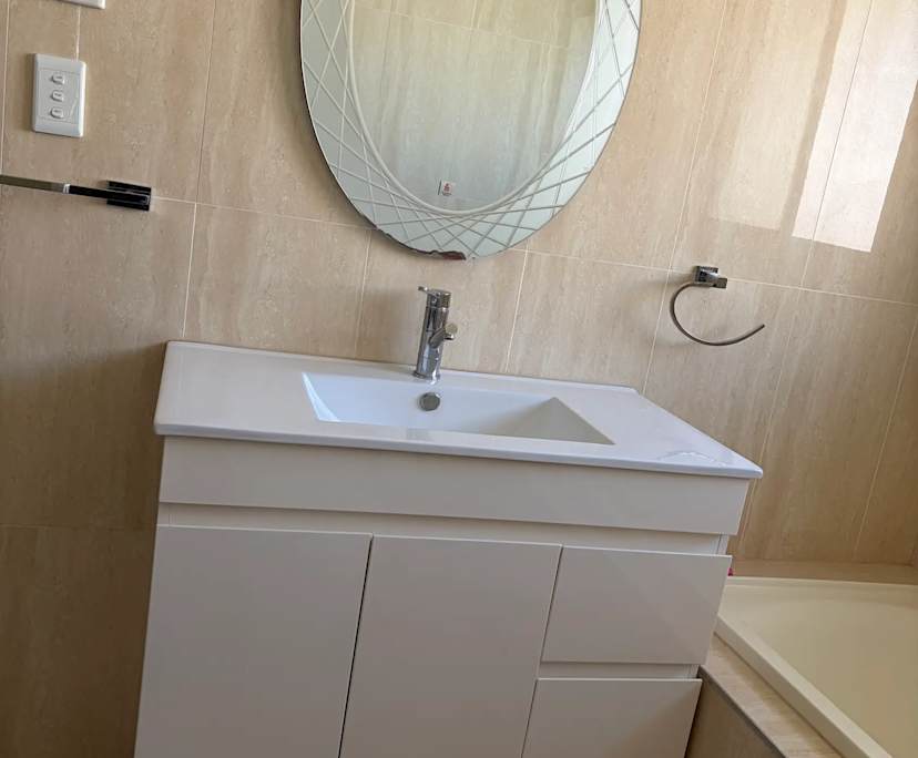 Furnished room with own bathroom