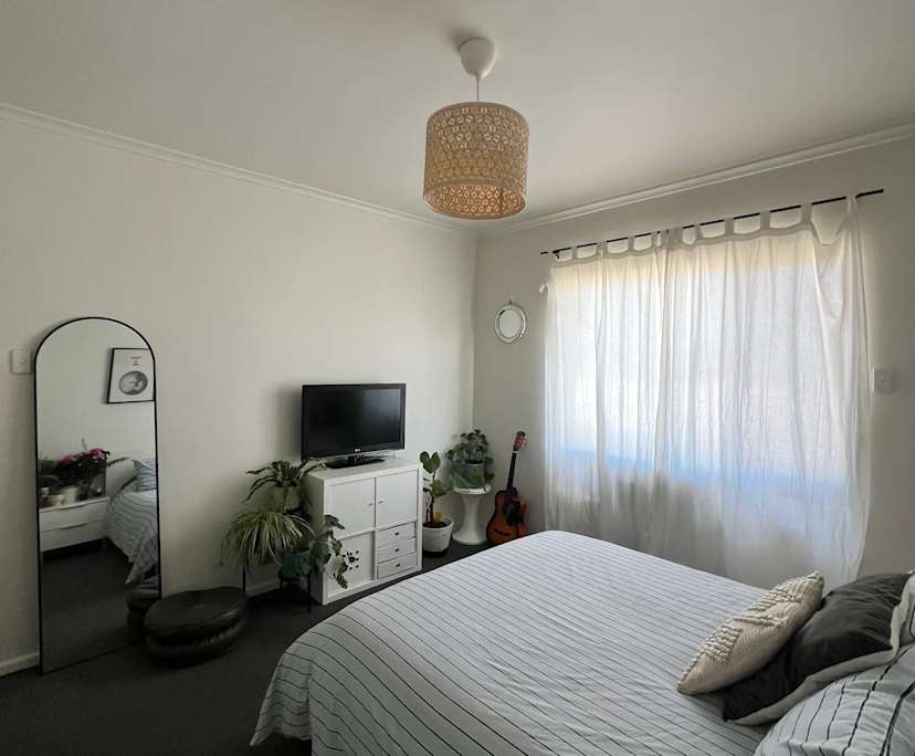 Unfurnished room in a share house