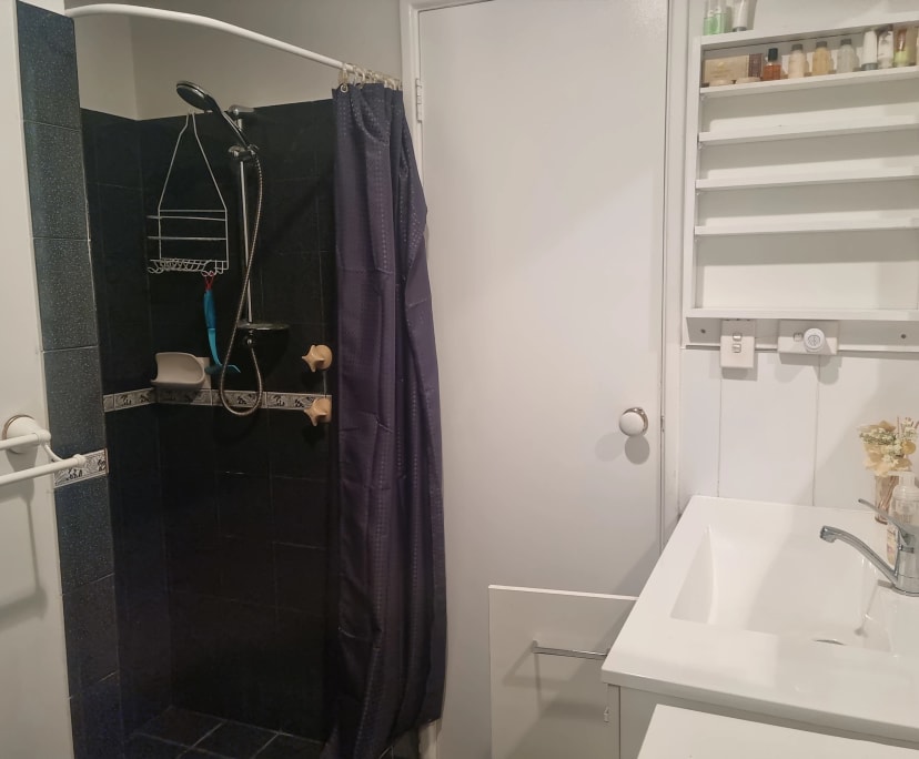 $300, Share-house, 4 bathrooms, Alexander Heights WA 6064