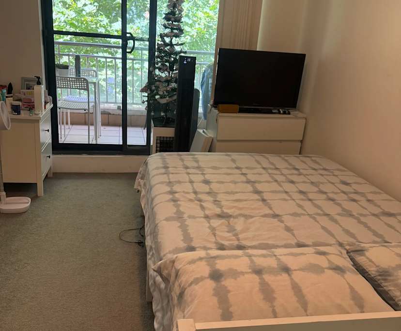 Furnished room studio flat for rent