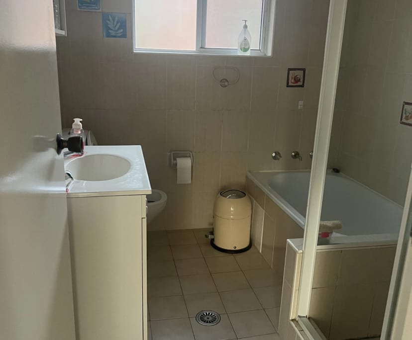 $435, Flatshare, 2 bathrooms, Randwick NSW 2031