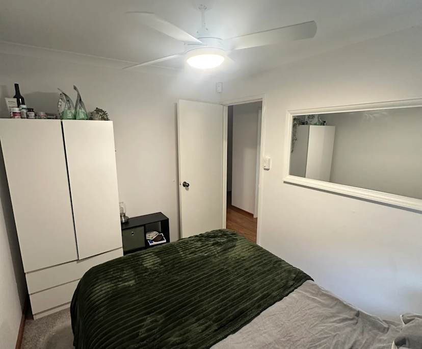 Furnished room in a share house