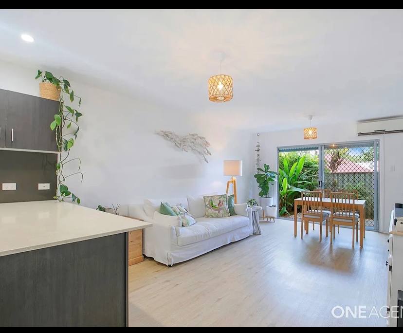 $340, Share-house, 3 bathrooms, Woody Point QLD 4019