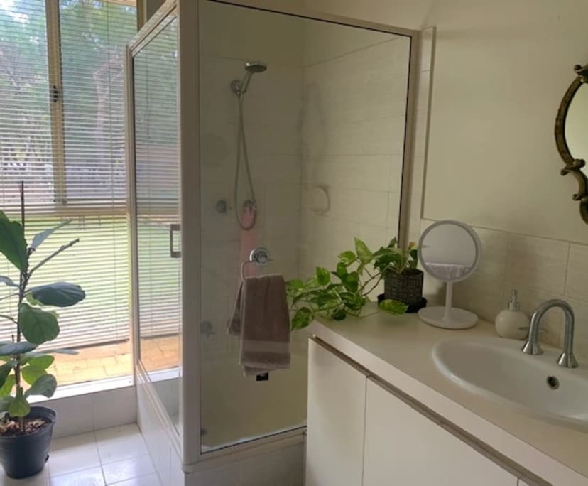 $280, Share-house, 3 bathrooms, Stratham WA 6237