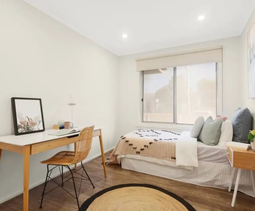 Room in a share house