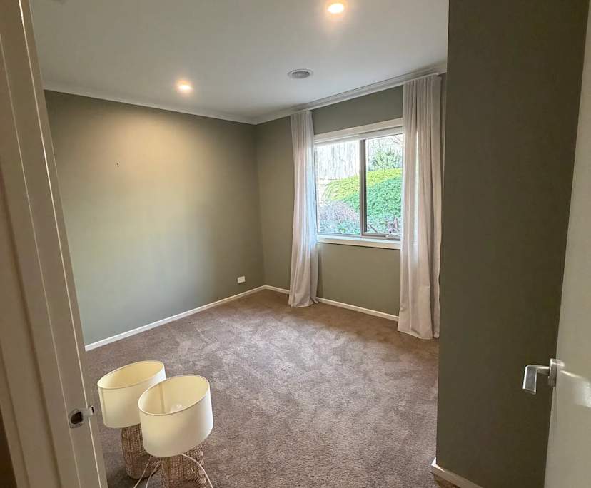 Unfurnished room with own bathroom