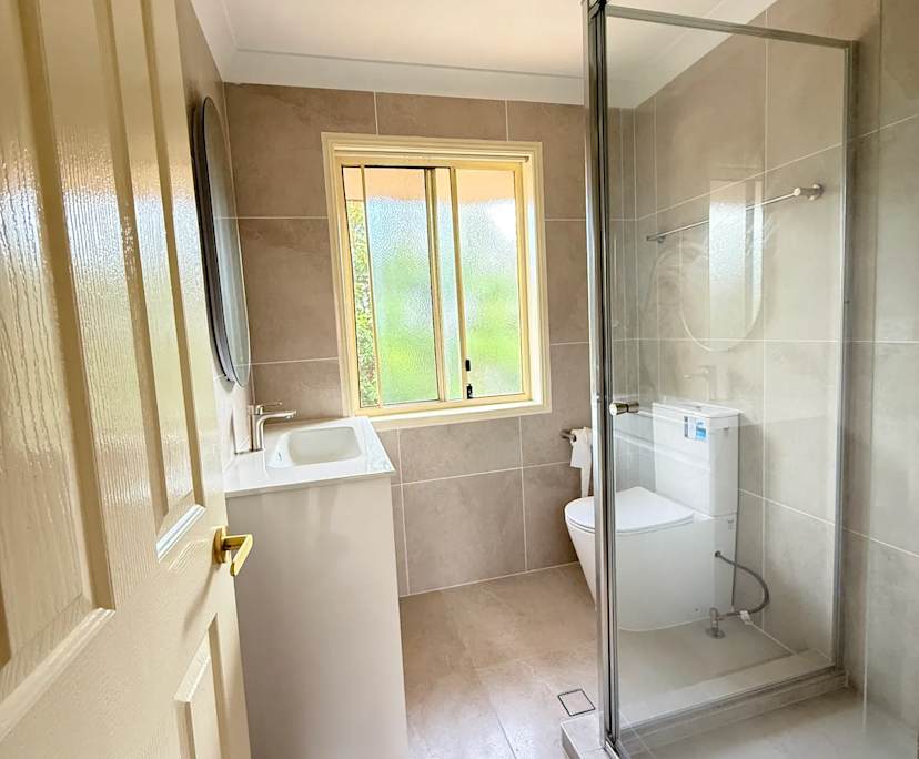 Furnished room with ensuite in a share house