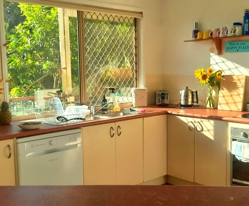 Room in a share house