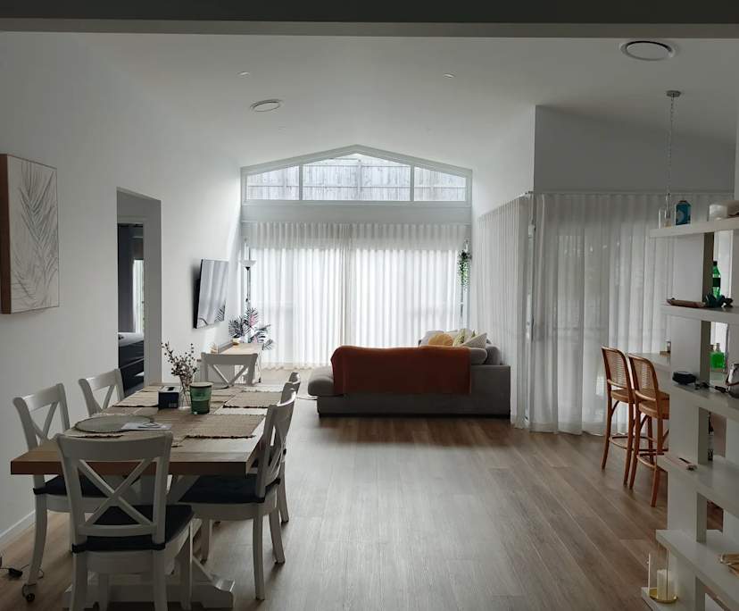 Room in a share house