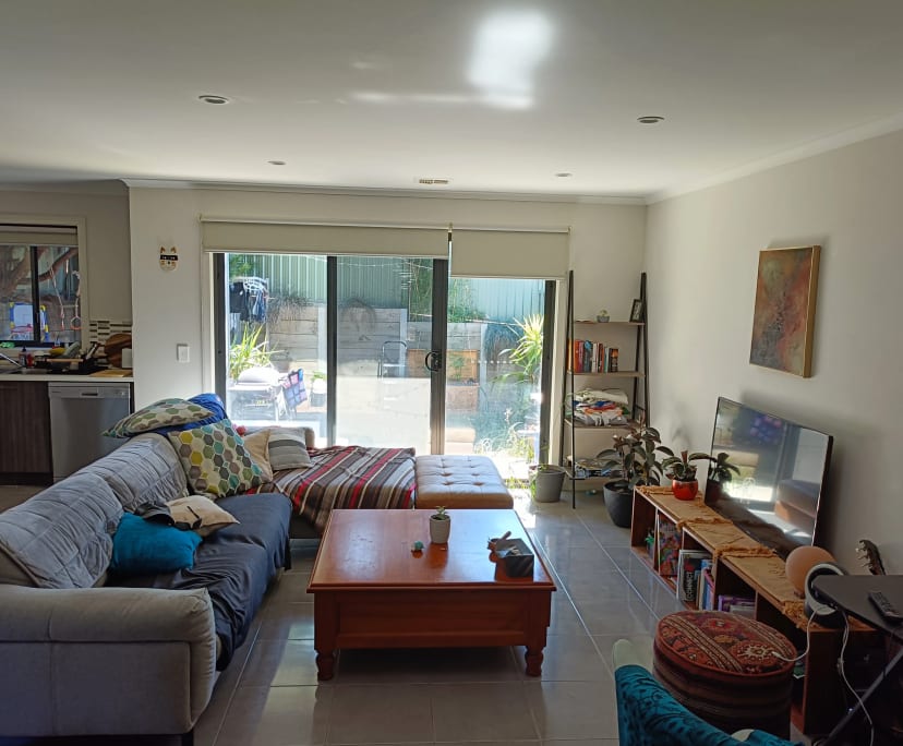 Room in a share house