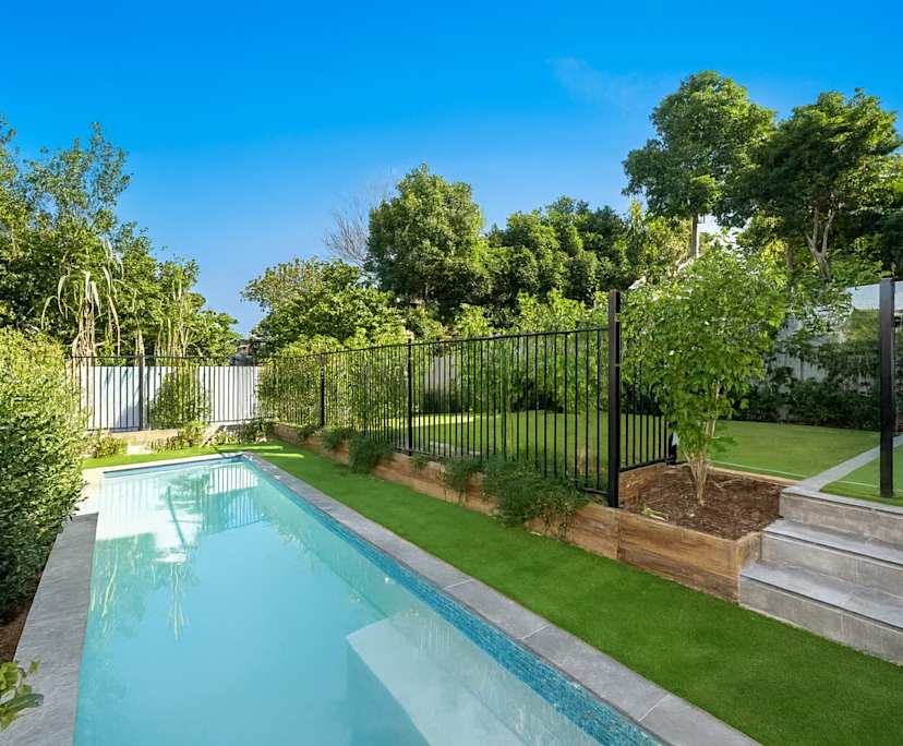 $450, 1-bed, 1 bathroom, Teneriffe QLD 4005