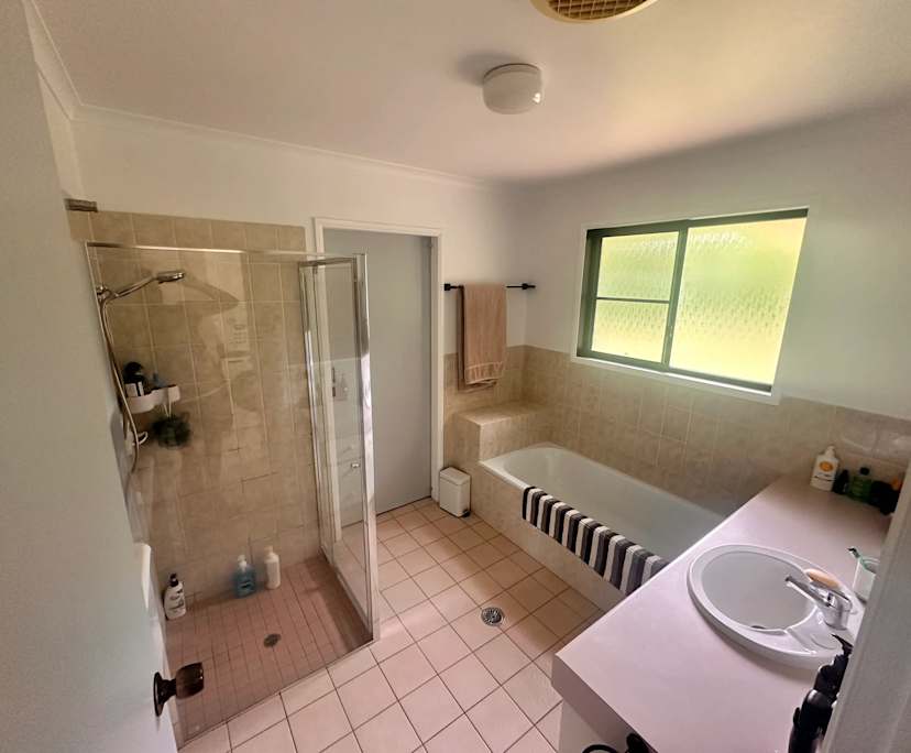 $300, Share-house, 3 bathrooms, Beerwah QLD 4519