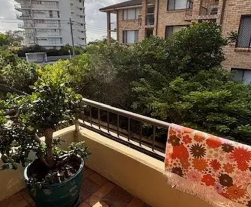 $750, Whole-property, 2 bathrooms, Broadbeach QLD 4218
