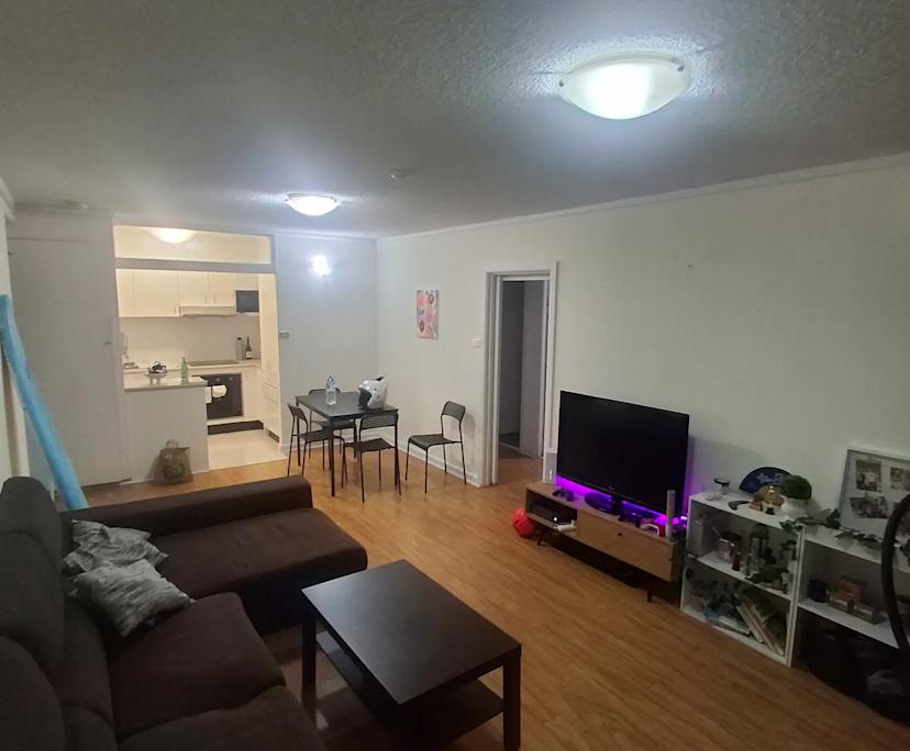Whole property with 2 rooms for rent