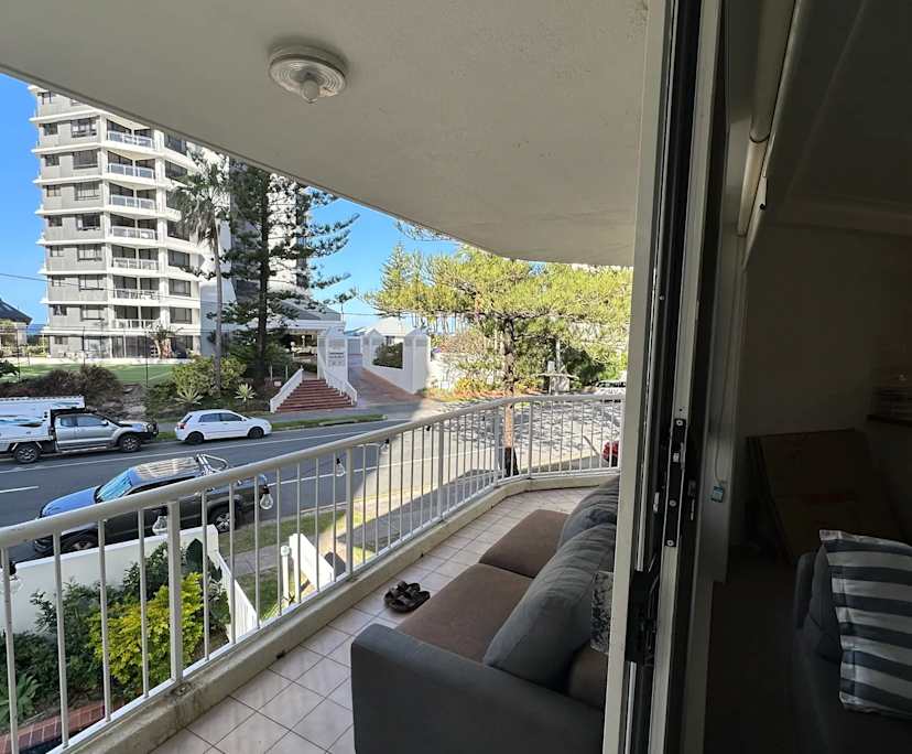 $400, Share-house, 2 bathrooms, Surfers Paradise QLD 4217